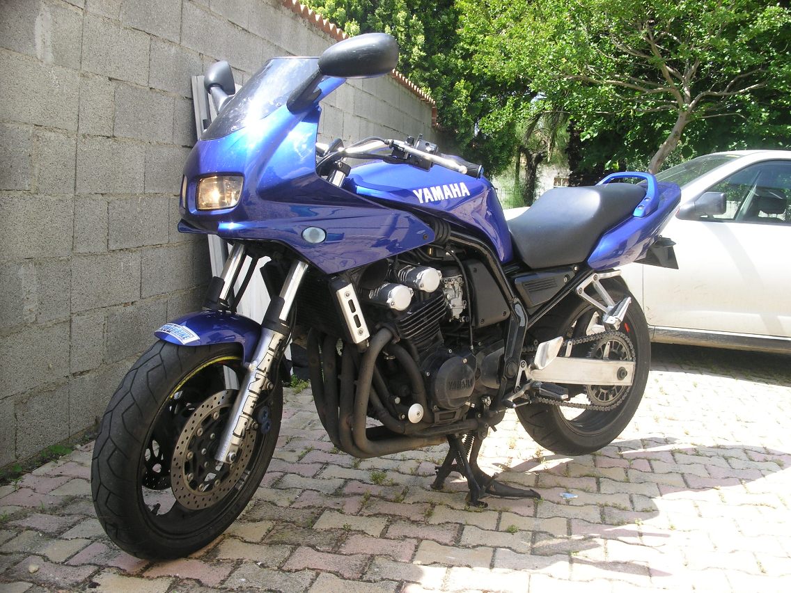 Yamaha FZS600 Fazer