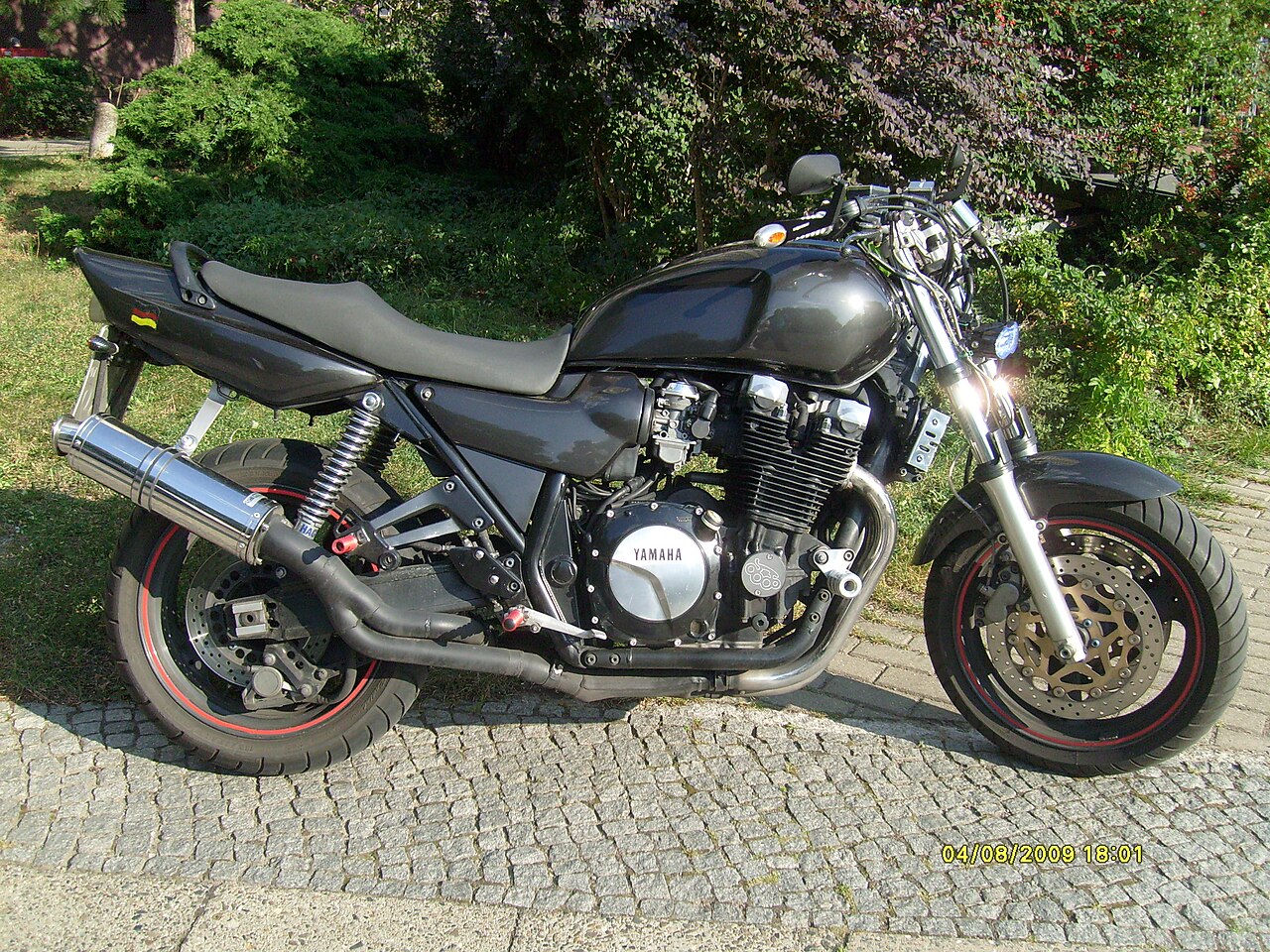 Yamaha XJR1200